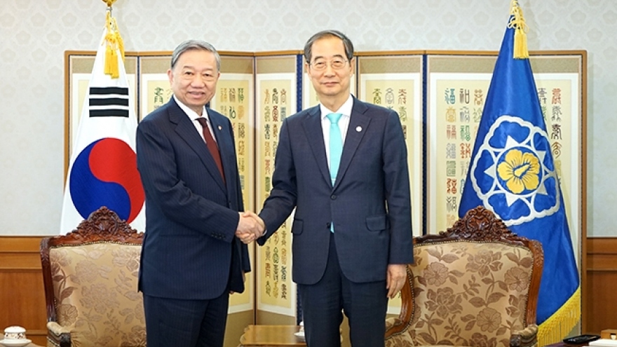 Bộ trưởng Tô Lâm chào xã giao Thủ tướng Hàn Quốc Han Duck Soo
