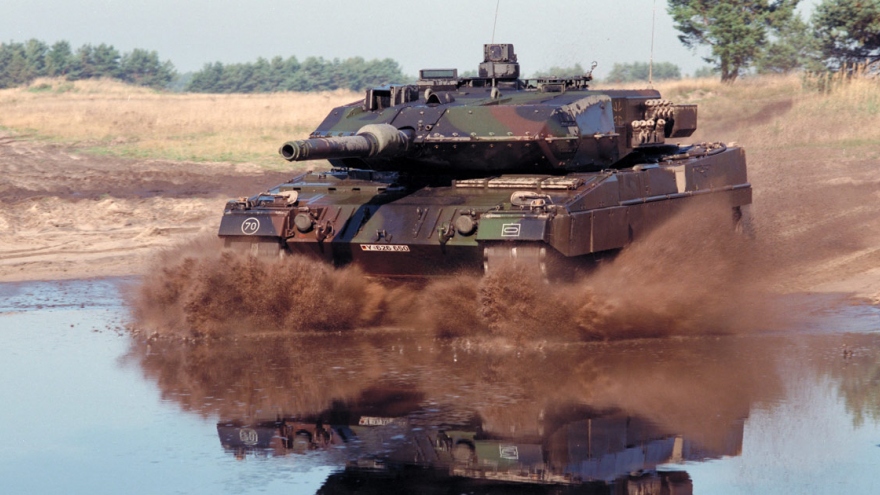 Nga tuyên bố phá hủy xe tăng Leopard đầu tiên phương Tây viện trợ cho Ukraine