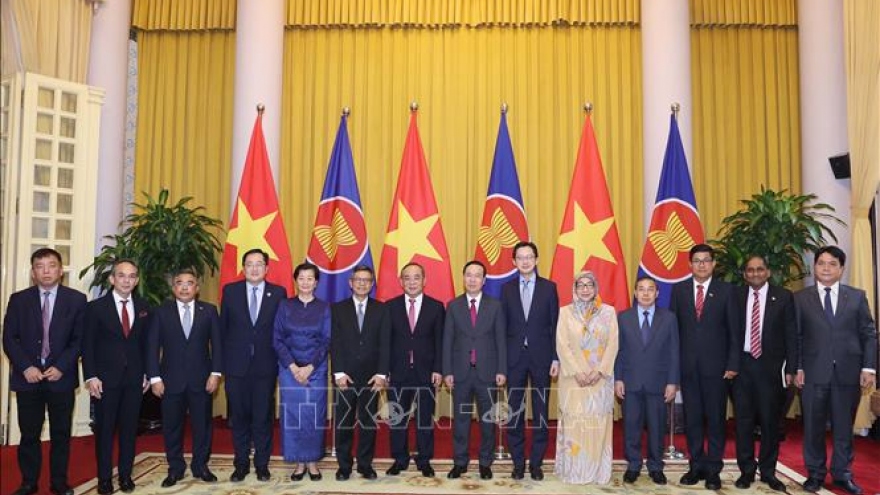 Chủ tịch nước Võ Văn Thưởng tiếp Đại sứ các nước ASEAN