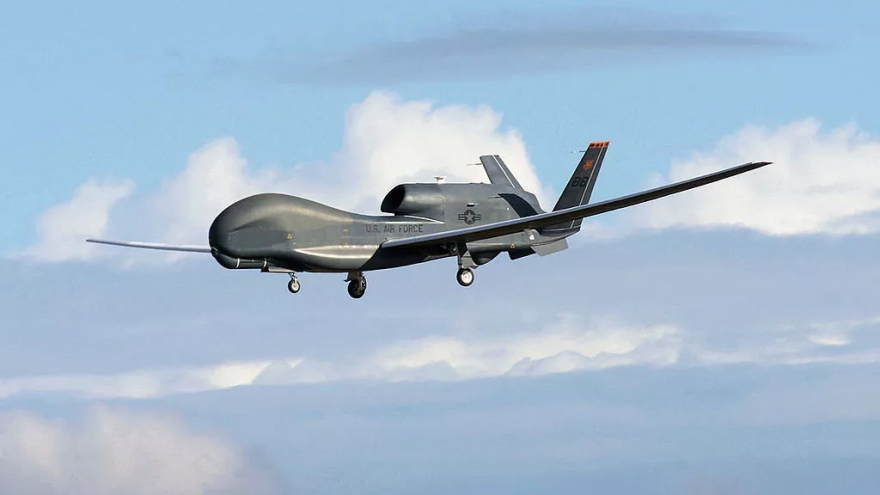 Mỹ dừng dùng UAV Global Hawk do thám Biển Đen sau vụ va chạm với Su-27