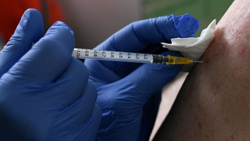 Ba Lan sẽ tiêm liều vaccine Covid-19 thứ 5 từ giữa tháng 4/2023