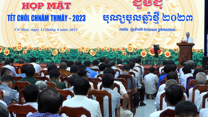Ông Đỗ Văn Chiến dự họp mặt mừng Tết Chol Chnam Thmây đồng bào Khmer tại Cà Mau