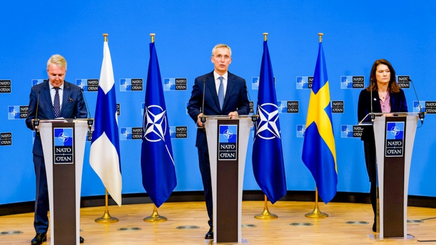 Ngoại trưởng Phần Lan tham gia phiên họp đầu tiên của NATO với tư cách thành viên