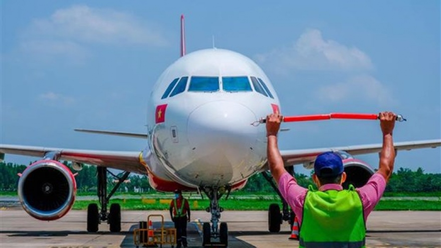 Vietjet opens Can Tho-Quang Ninh route