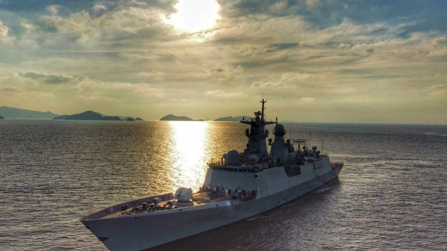 Pakistan tiếp nhận 2 tàu chiến hiện đại từ Trung Quốc