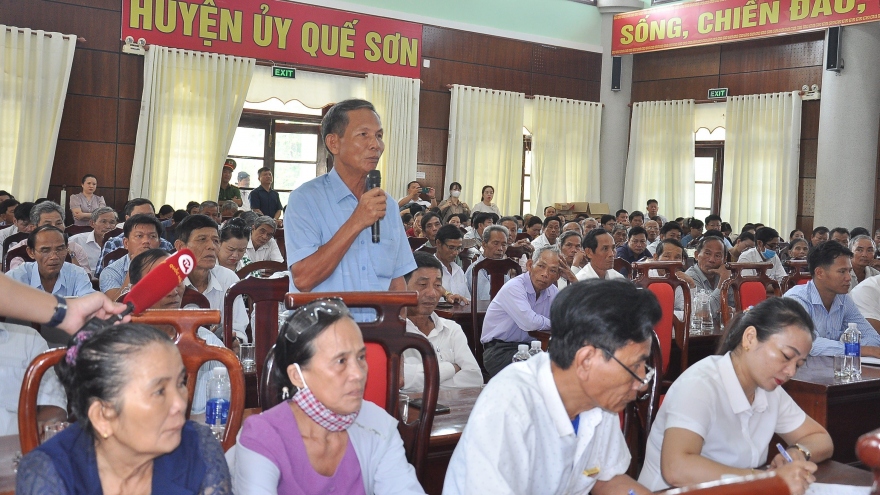 Cử tri tỉnh Quảng Nam đề nghị chống lãng phí như chống “giặc nội xâm”