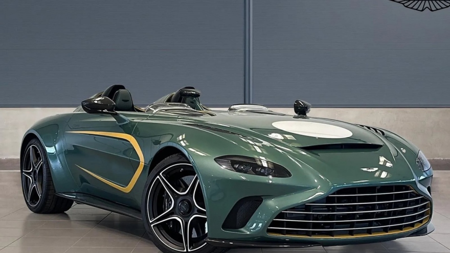 Ảnh chi tiết siêu xe độc lạ Aston Martin V12 Speedste có giá hơn 1,2 triệu USD