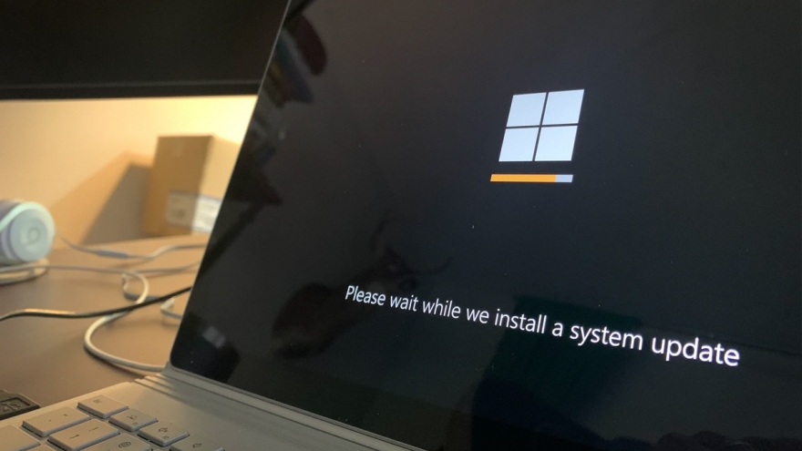 Microsoft ngừng hỗ trợ dịch vụ cho Windows 10 21H2