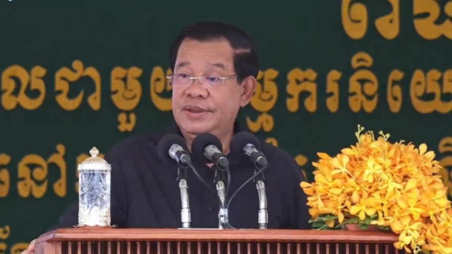 Thủ tướng Hun Sen lo ngại tốc độ gia tăng lây nhiễm HIV/AIDS tại Campuchia