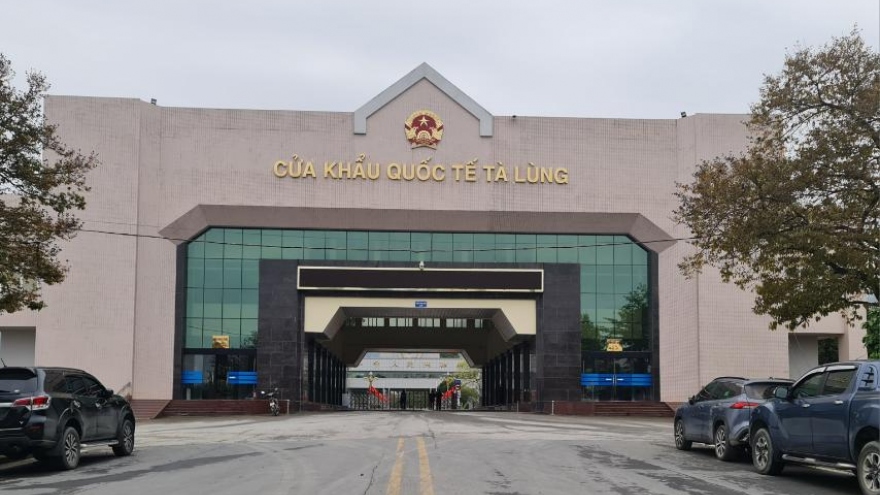 Nối lại hoạt động xuất nhập cảnh tại cửa khẩu Tà Lùng, Cao Bằng từ ngày 25/6