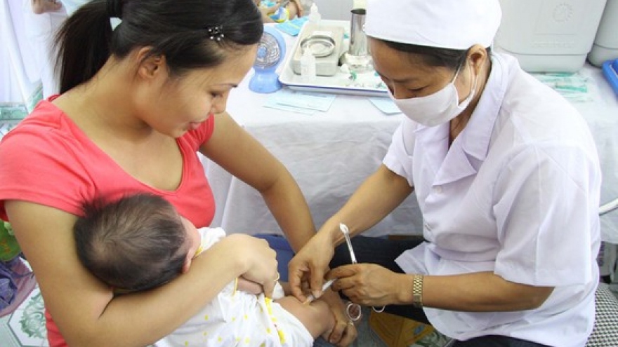 Thiếu vaccine không phải do Bộ Y tế né trách nhiệm, đùn đẩy về địa phương