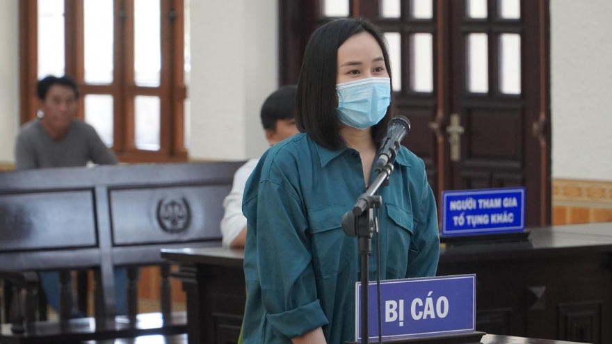 Nóng 24h: Tuyên án sơ thẩm "hot girl" Tina Dương