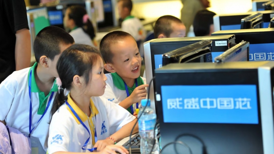 Trung Quốc làm sạch môi trường mạng cho trẻ vị thành niên trong mùa Hè