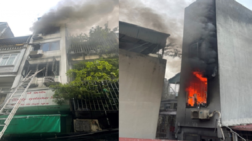 Người dân cho biết có nhiều tiếng nổ lớn khi ngôi nhà ở Thổ Quan bị cháy