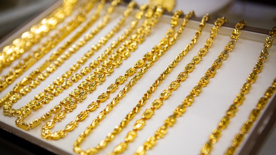 Giá vàng hôm nay 17/7: Vàng SJC giảm còn 66,6 – 67,2 triệu đồng/lượng