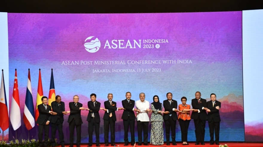 Hội nghị ASEAN và các đối tác thông qua nhiều tuyên bố chung