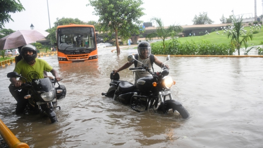 Ấn Độ đối mặt với tình trạng mưa lớn kỷ lục trong nhiều thập kỷ qua