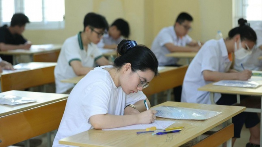 Yêu cầu Hà Nội khẩn trương tăng chỗ học, trường công