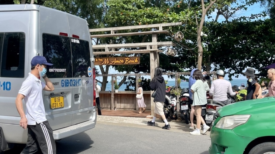 Nhiều quán cà phê ven biển ở Vũng Tàu ngang nhiên hoạt động trở lại