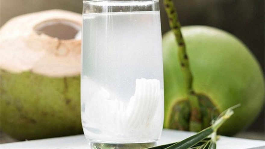 Uống nước dừa tươi có công dụng gì?