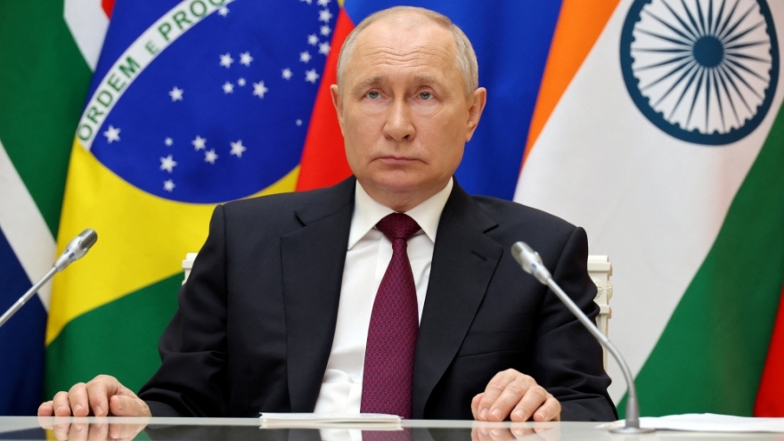 Tổng thống Nga Putin đề xuất phát triển giao thông trong khuôn khổ BRICS