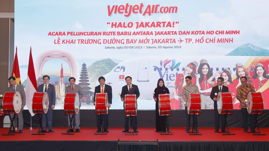 Chủ tịch Quốc hội dự Diễn đàn về hợp tác kinh tế Việt Nam-Indonesia