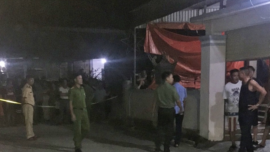 Truy bắt nghi phạm đâm chết hàng xóm ở Hà Tĩnh