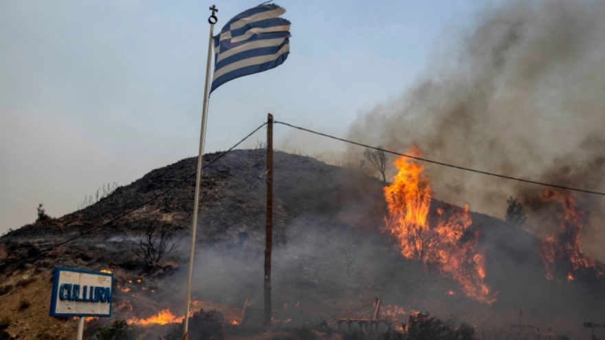 Cháy rừng nghiêm trọng ở Hy Lạp