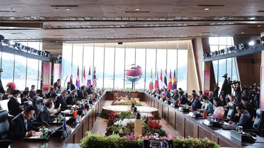 Lào gấp rút triển khai nâng cấp cơ sở hạ tầng trước thềm Hội nghị cấp cao ASEAN