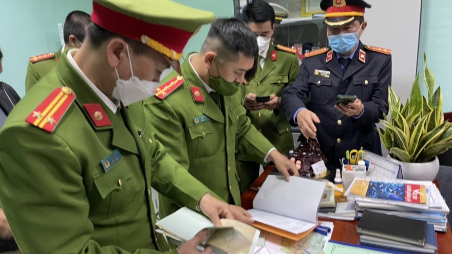Hai cán bộ CDC Thừa Thiên Huế bị bắt giam được quay trở lại nơi công tác