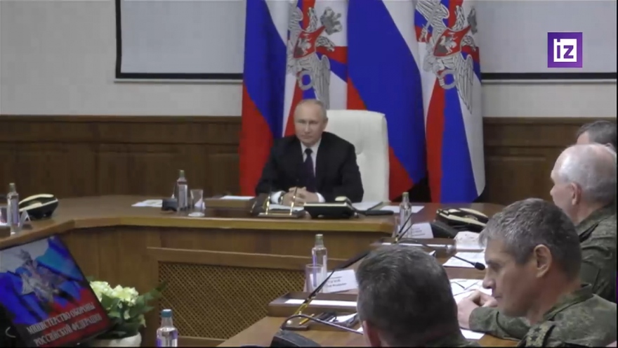 Tổng thống Putin thăm sở chỉ huy cánh quân phía Tây ở Rostov-on-Don
