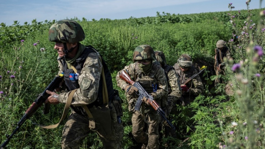 Nga mở mũi tấn công mới cắt đứt mắt xích chiến lược của Ukraine tại Kharkov