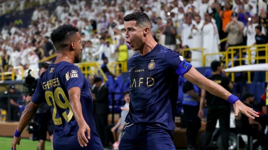 Ronaldo ghi cú đúp, Al Nassr thắng giòn giã trước Al Shabab