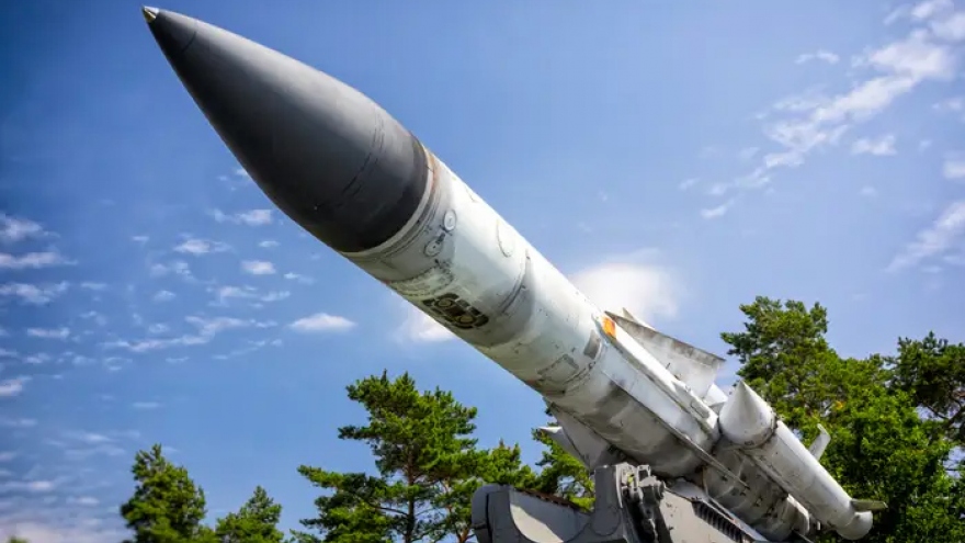 Cách Nga và Ukraine biến tên lửa phòng không thành vũ khí tấn công