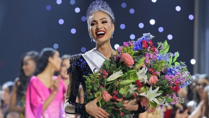Chuyện showbiz: Hoa hậu Hoàn vũ đổi luật, không giới hạn tuổi dự thi