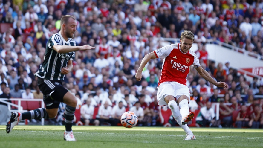 Bảng xếp hạng Ngoại hạng Anh mới nhất: Arsenal đẩy MU khỏi tốp 10