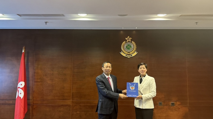 Tăng cường phối hợp phòng chống buôn lậu giữa Việt Nam và Hồng Kông (Trung Quốc)