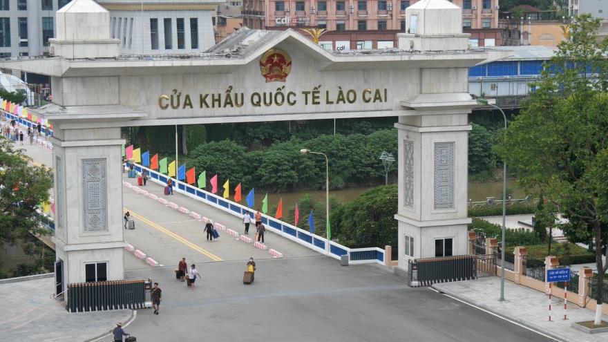 Lào Cai khai thác tiềm năng lợi thế cửa khẩu đường bộ