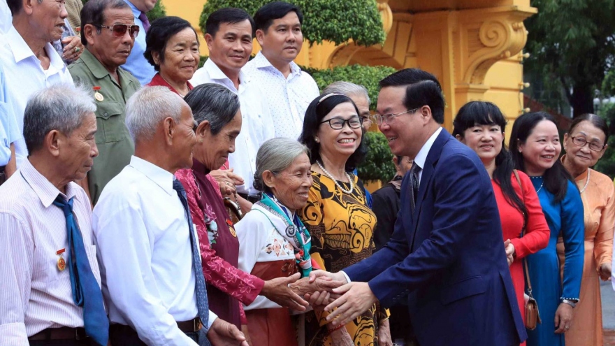 Chủ tịch nước Võ Văn Thưởng gặp mặt Đoàn người có công với cách mạng tỉnh Trà Vinh