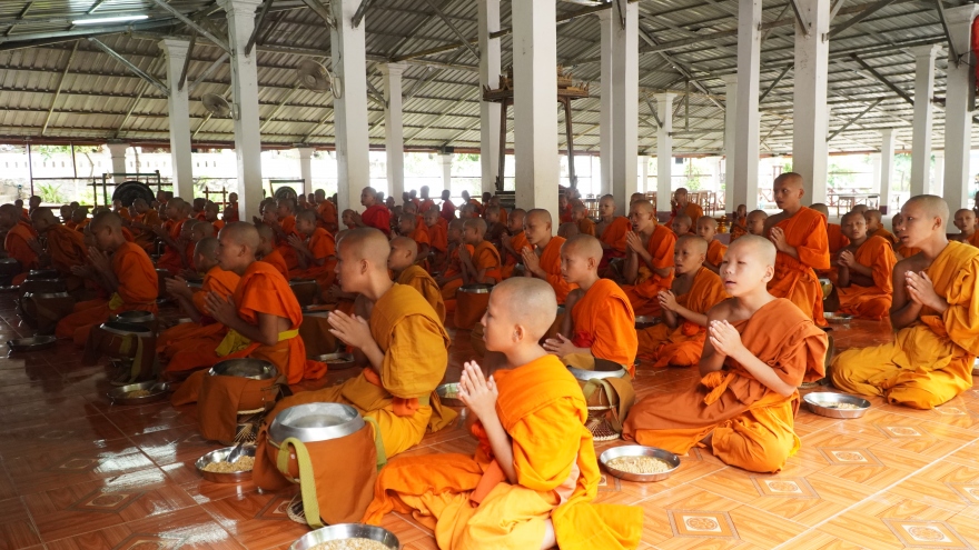 Chùa Phạ-ô: Ngôi chùa có nhiều chú tiểu nhất ở Lào