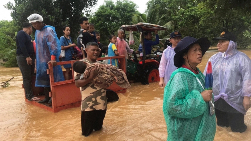 Nhiều khu vực ở Thái Lan phải sơ tán dân khẩn cấp do mưa lũ