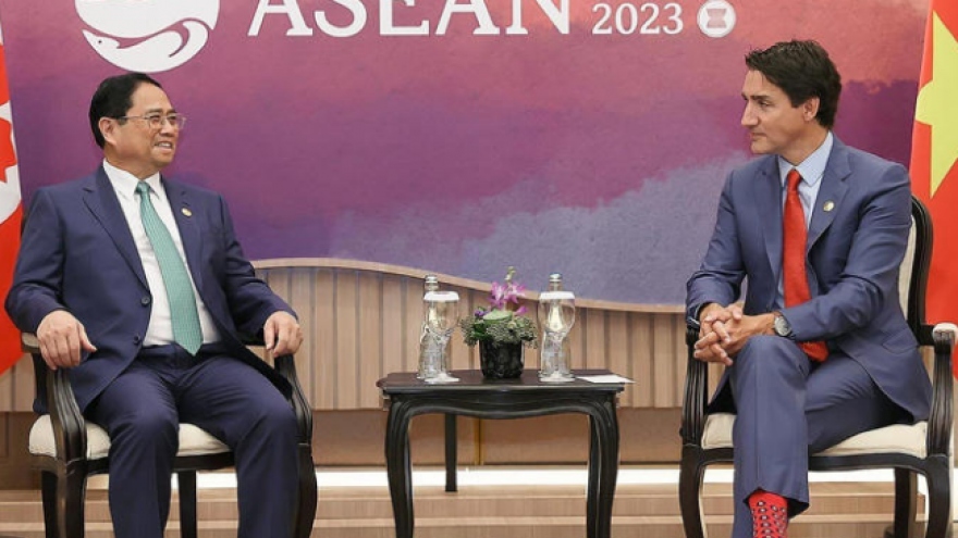 Thủ tướng Phạm Minh Chính gặp Thủ tướng Canada Justin Trudeau