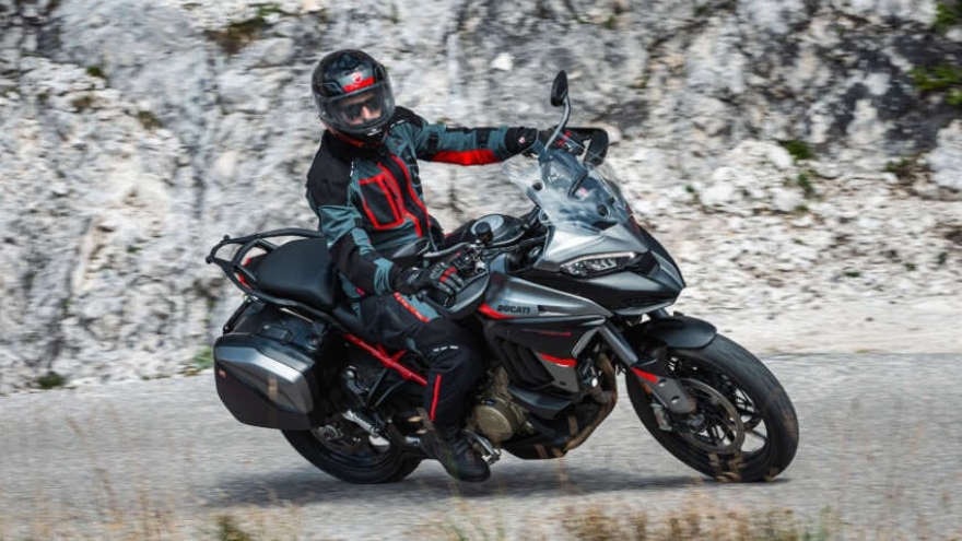 Ducati Multistrada V4 S Grand Tour 2024 ra mắt với vẻ ngoài ấn tượng