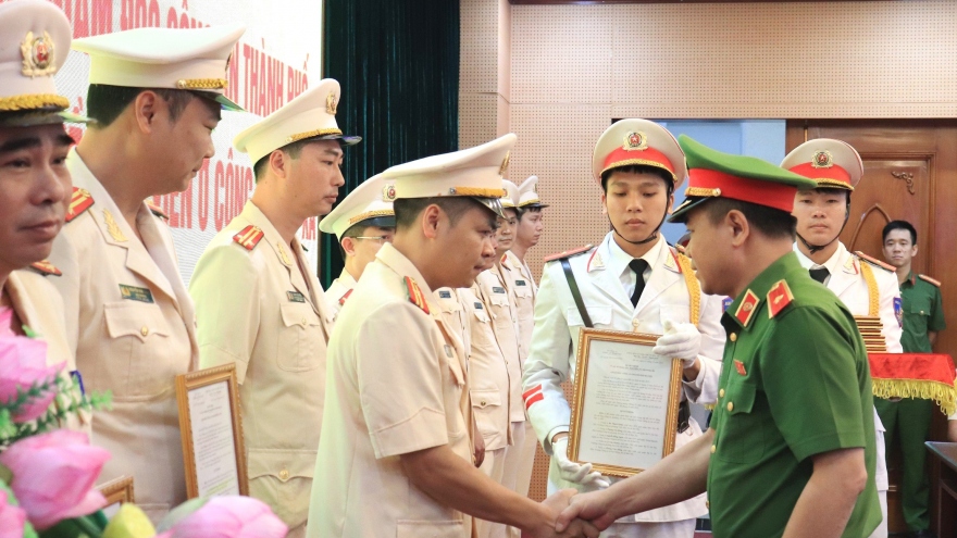 Công an Hà Nội bổ nhiệm hơn 330 điều tra viên cho Công an cấp xã