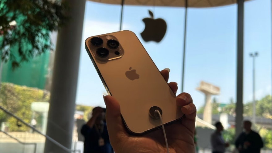 iPhone 15 Pro Max là smartphone có máy ảnh selfie tốt nhất hiện nay