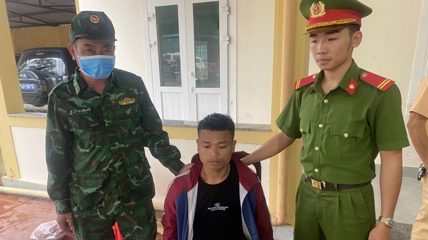 Quảng Trị: Bắt đối tượng vận chuyển 18.000 viên ma túy