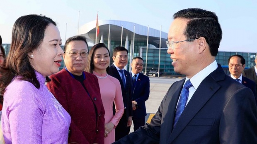 Chủ tịch nước lên đường tới Bắc Kinh dự Diễn đàn cấp cao Vành đai và Con đường