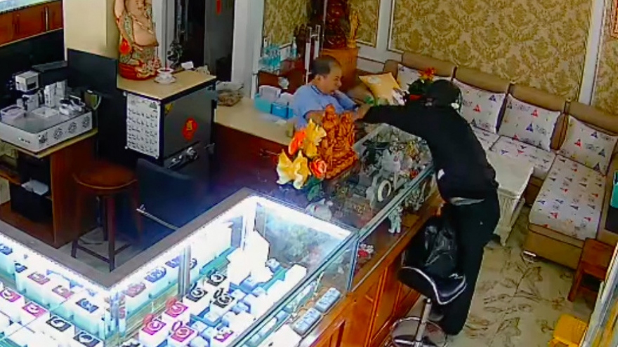 Bắt nóng nghi phạm cướp tiệm vàng ở Trà Vinh