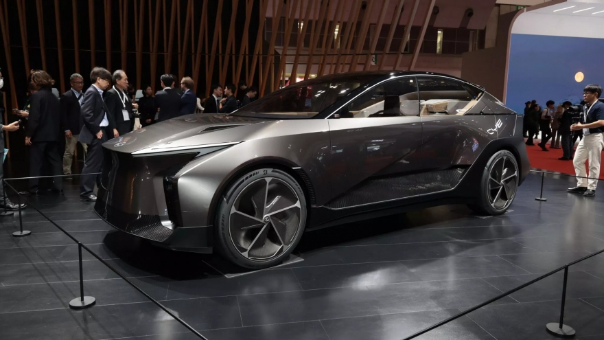 Lexus nhá hàng thiết kế tương lai qua mẫu SUV Concept LF-ZL