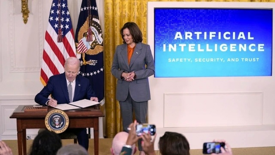 Phó Tổng thống Mỹ Harris kêu gọi hành động trước các mối đe dọa từ AI